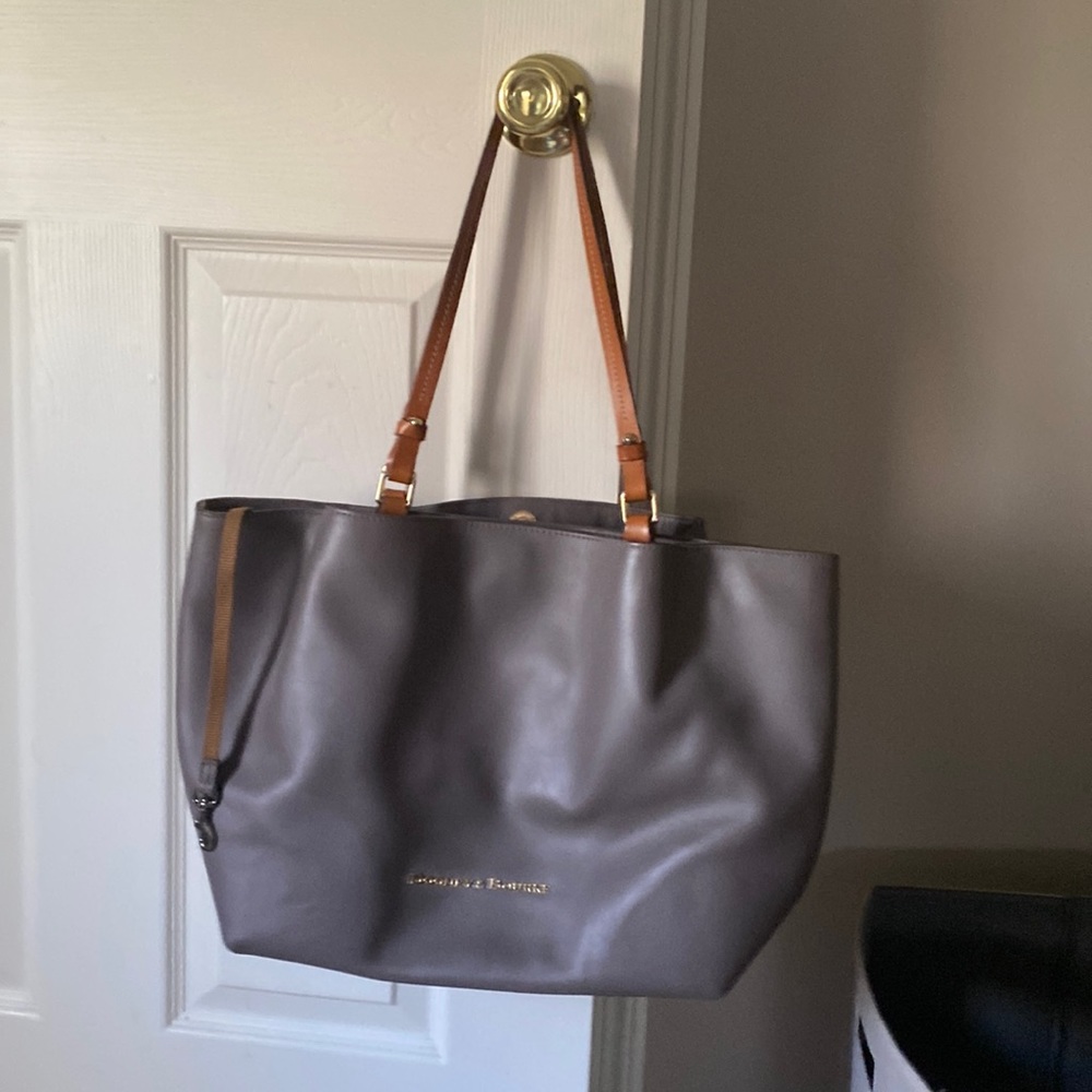 Dooney & Bourke XL bag Grey Elephant